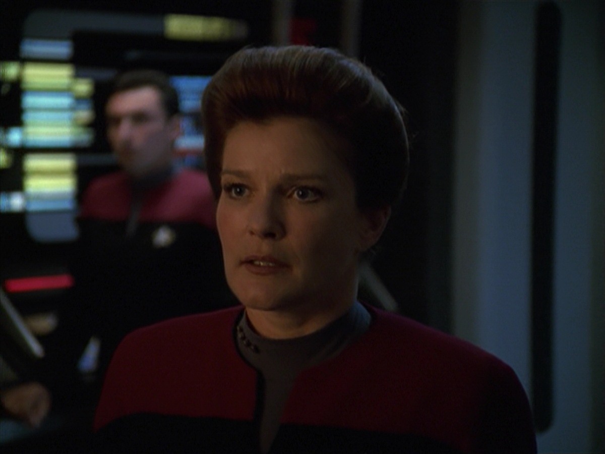 extant_StarTrek_VOY_7x11-Shattered_1050.jpg