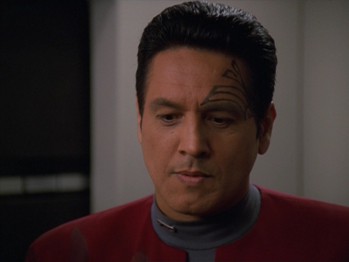 extant_StarTrek_VOY_7x11-Shattered_1123.jpg