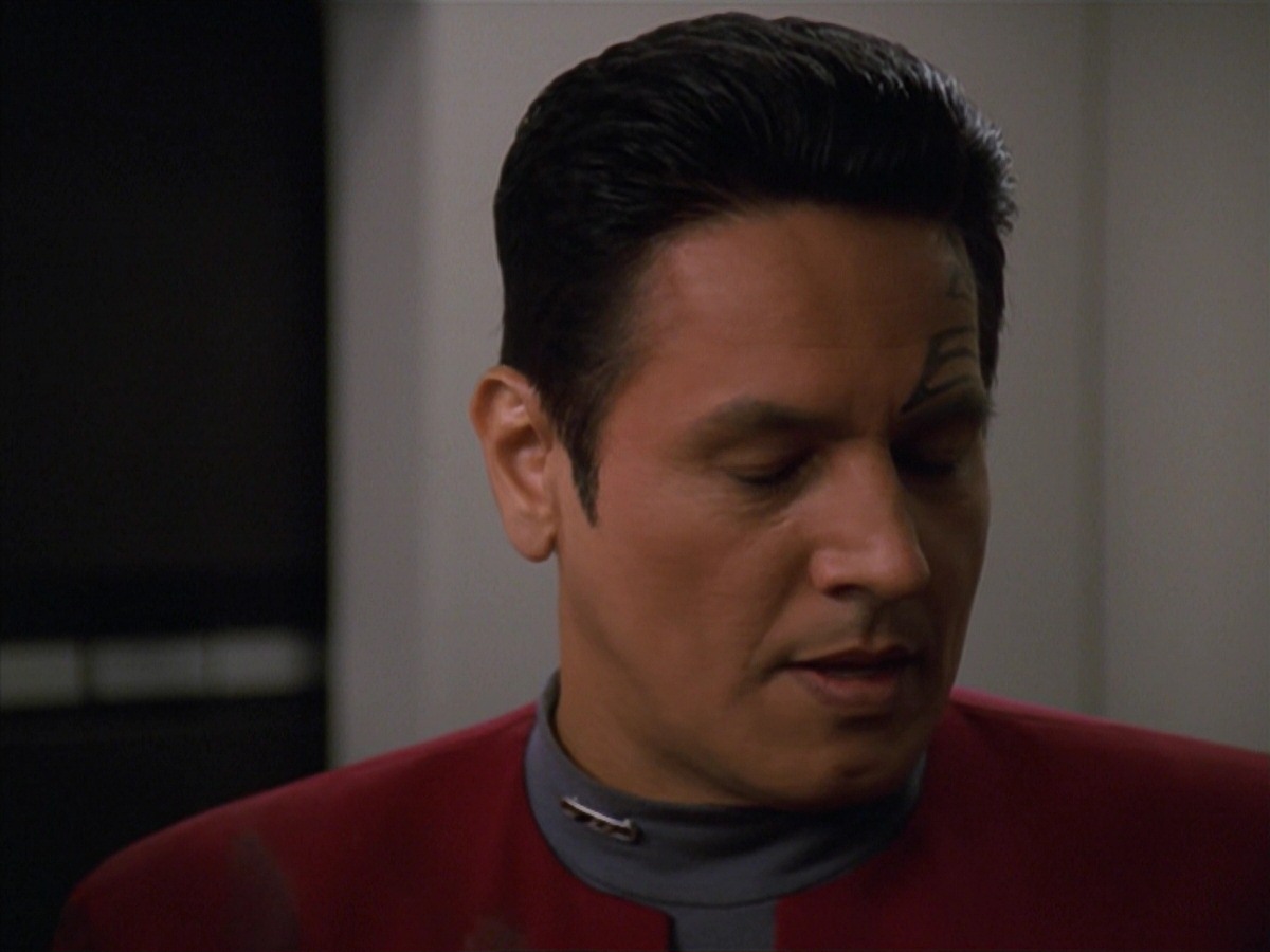 extant_StarTrek_VOY_7x11-Shattered_1124.jpg