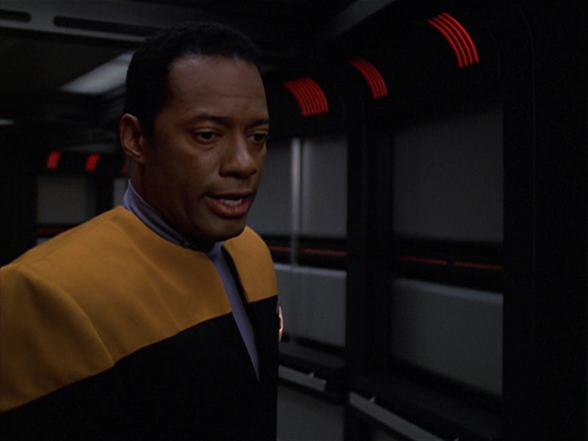 extant_StarTrek_VOY_7x11-Shattered_1164.jpg
