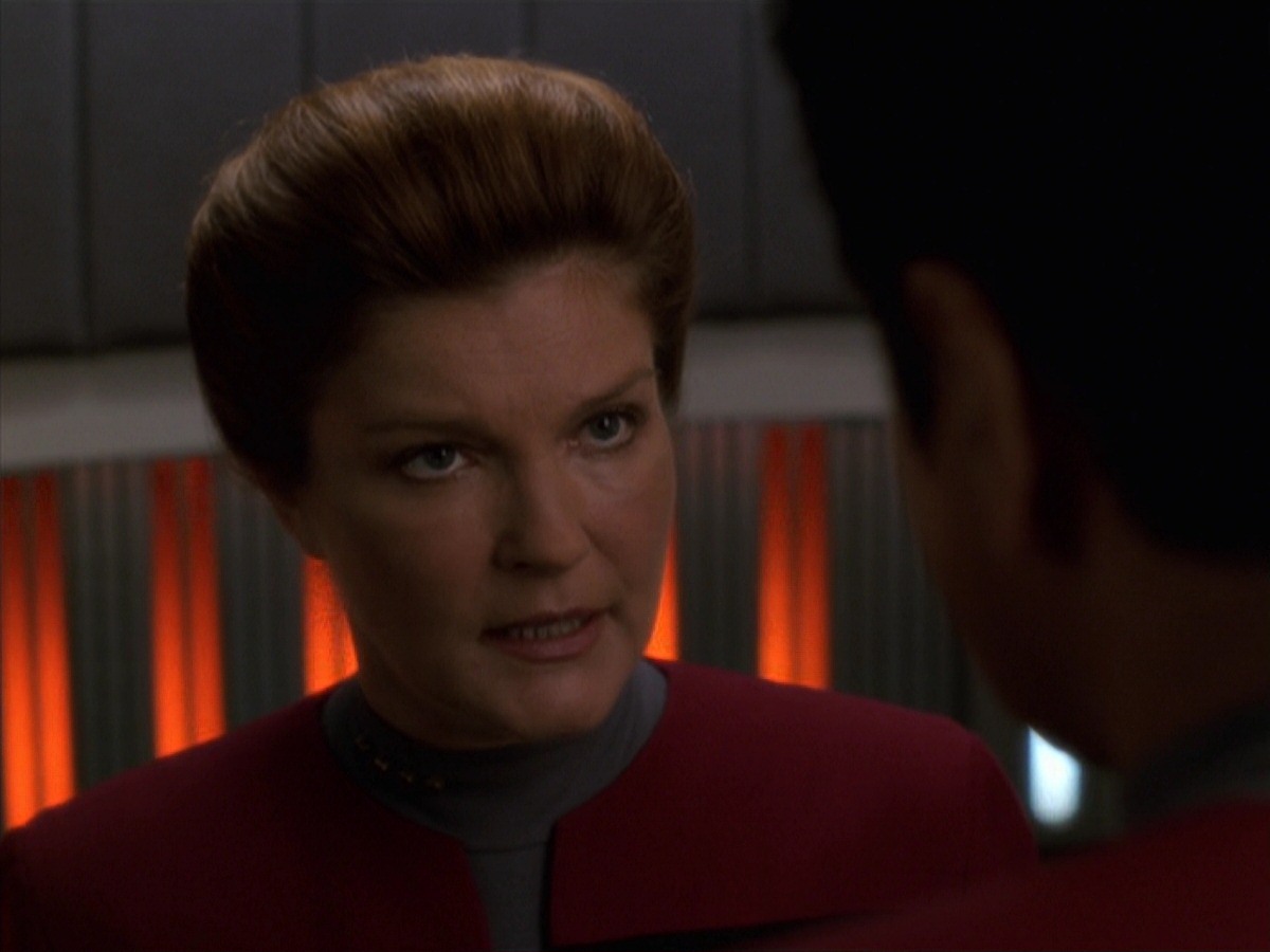 extant_StarTrek_VOY_7x11-Shattered_1247.jpg