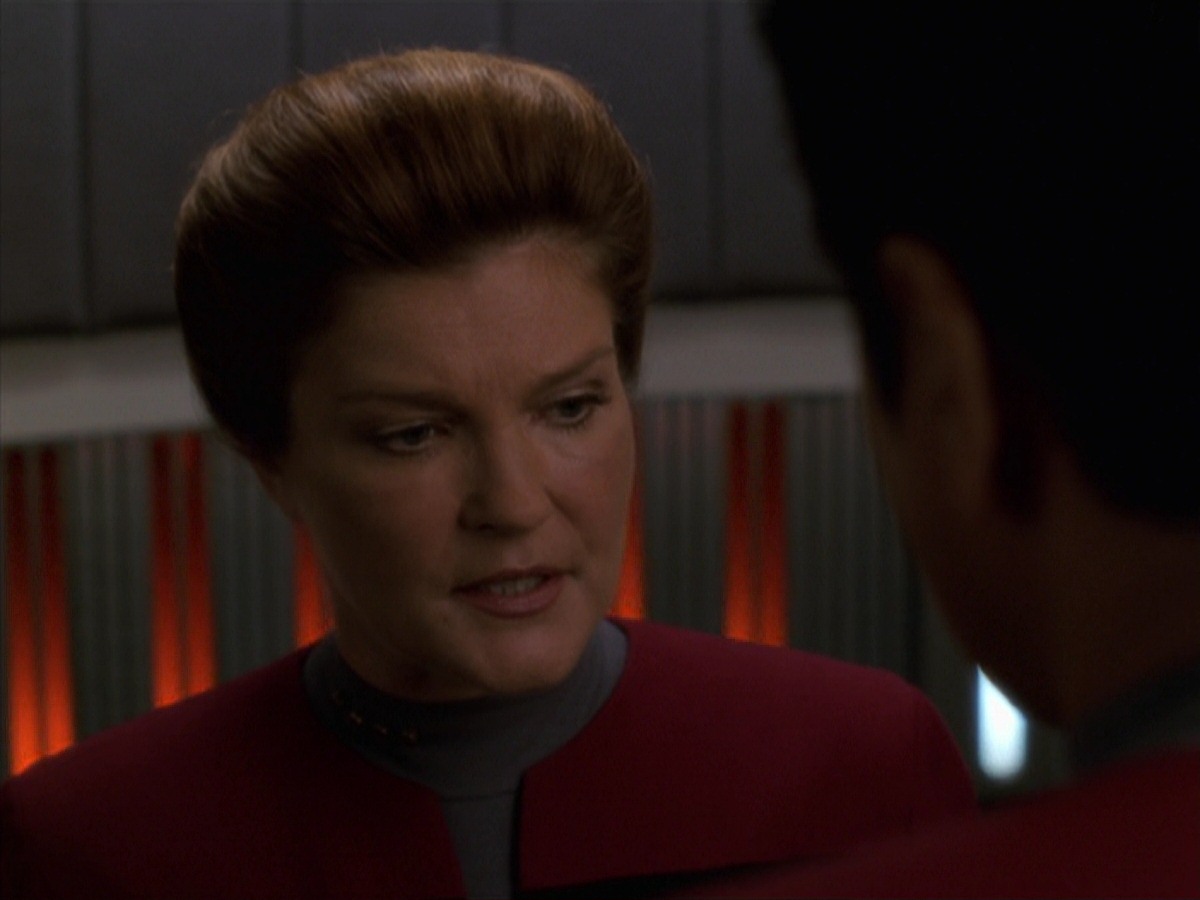extant_StarTrek_VOY_7x11-Shattered_1252.jpg