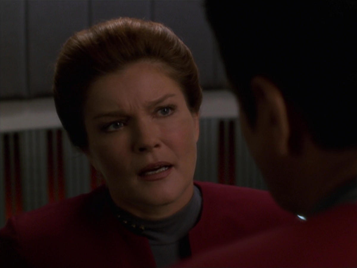 extant_StarTrek_VOY_7x11-Shattered_1257.jpg