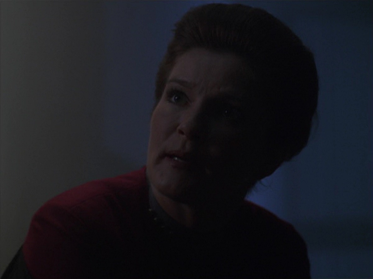 extant_StarTrek_VOY_7x11-Shattered_1321.jpg