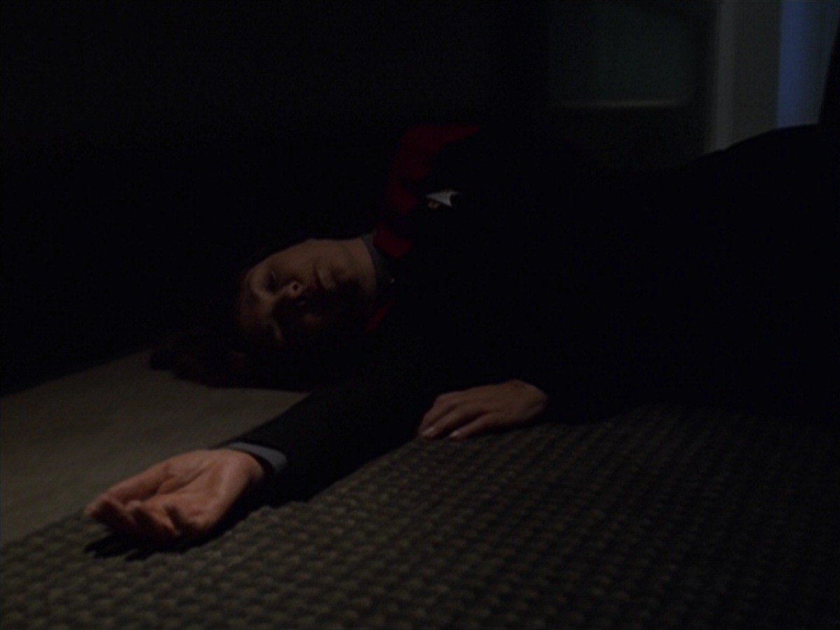 extant_StarTrek_VOY_7x11-Shattered_1331.jpg