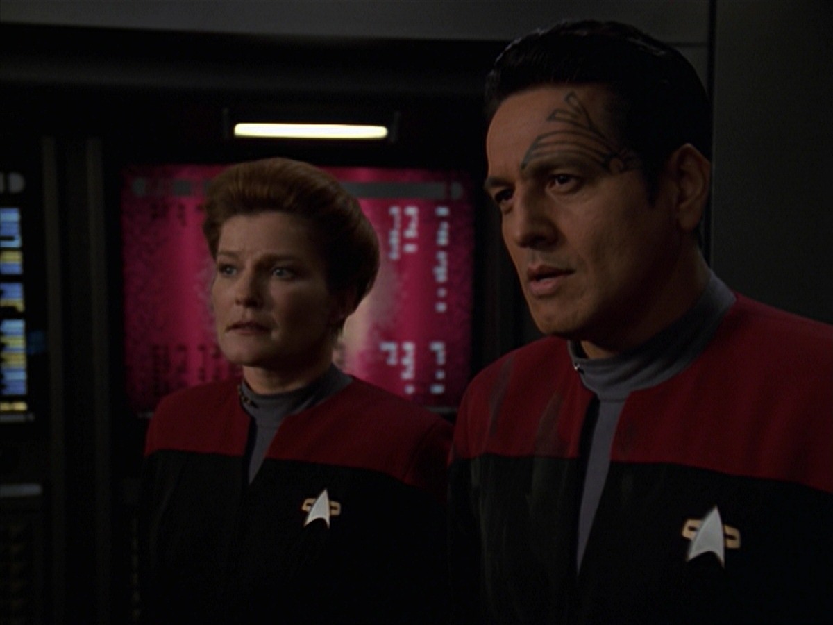 extant_StarTrek_VOY_7x11-Shattered_1366.jpg