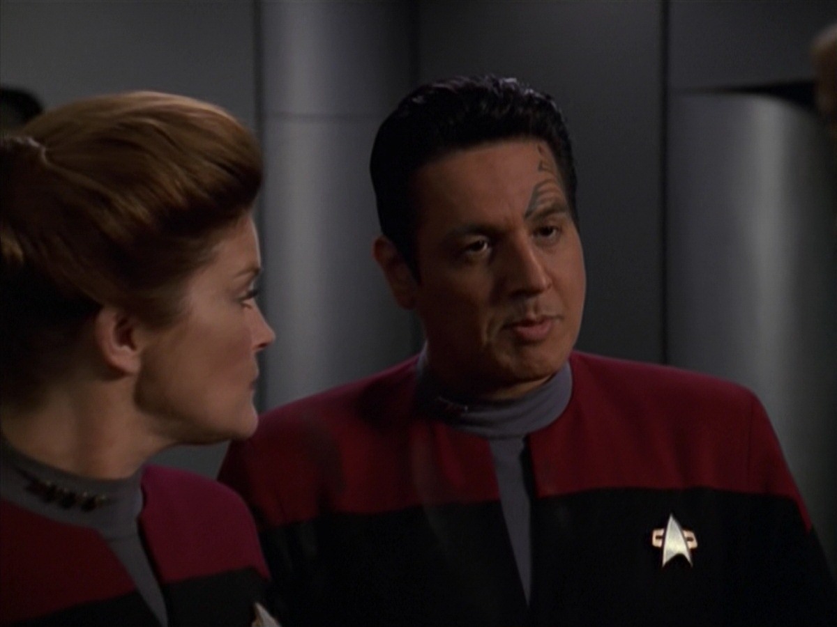 extant_StarTrek_VOY_7x11-Shattered_1394.jpg