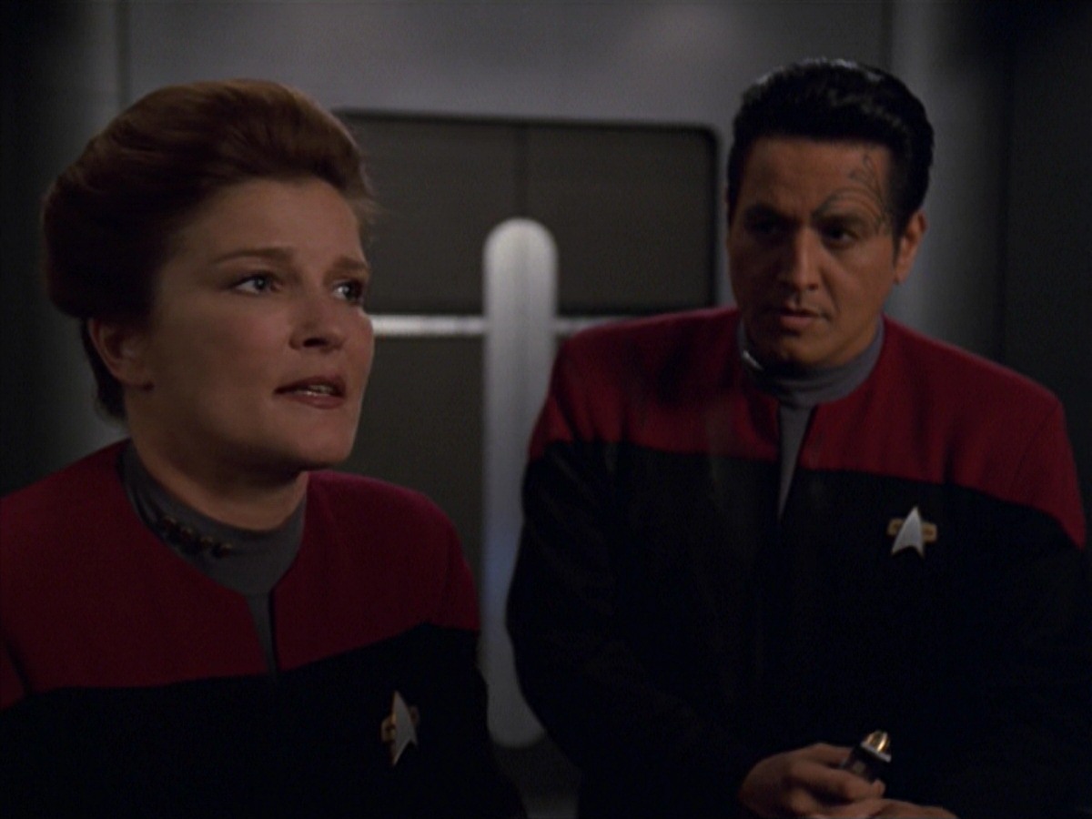 extant_StarTrek_VOY_7x11-Shattered_1430.jpg