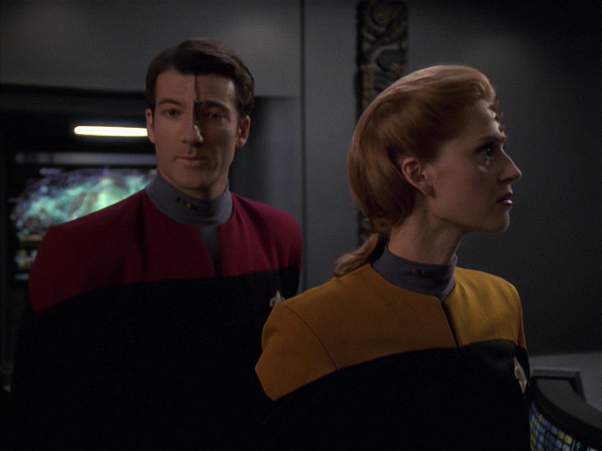 extant_StarTrek_VOY_7x11-Shattered_1440.jpg