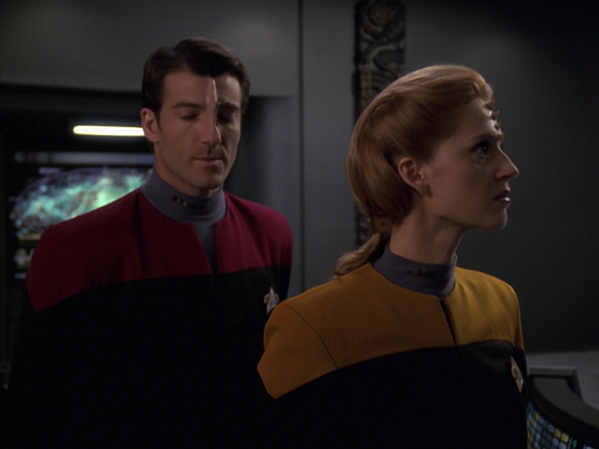 extant_StarTrek_VOY_7x11-Shattered_1443.jpg