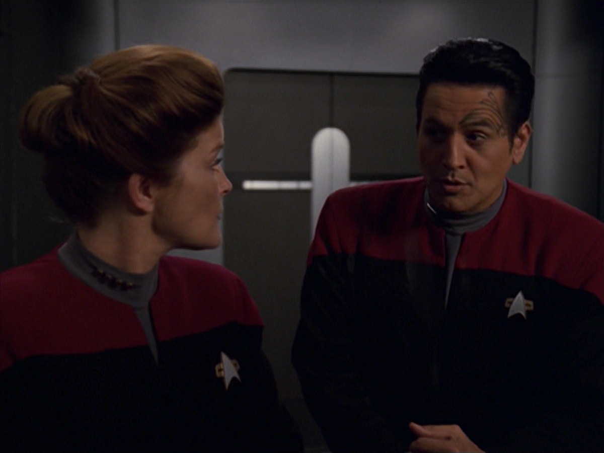 extant_StarTrek_VOY_7x11-Shattered_1454.jpg