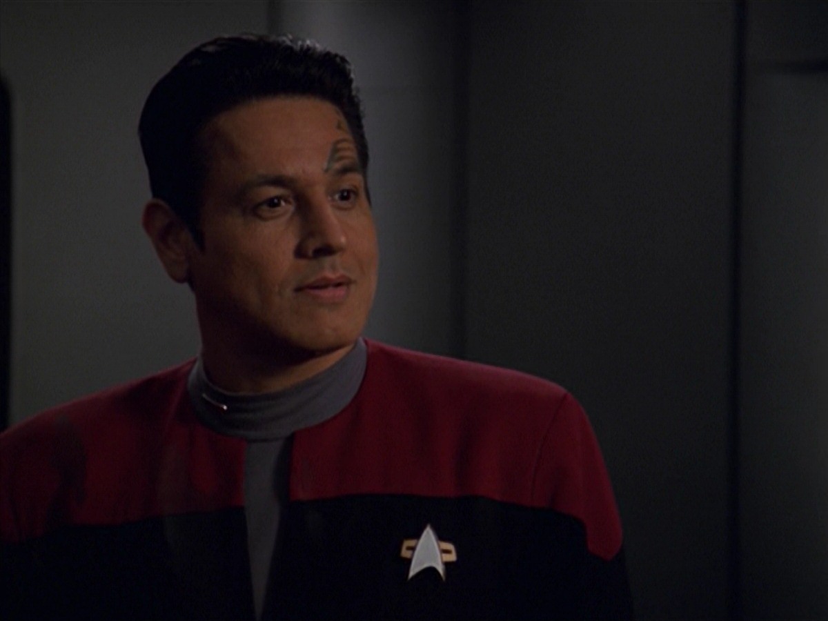 extant_StarTrek_VOY_7x11-Shattered_1507.jpg