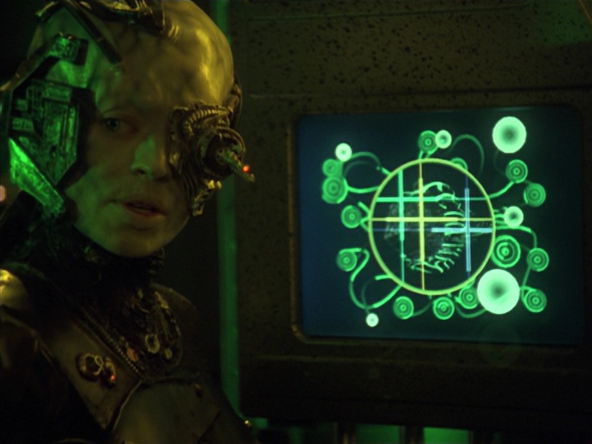 extant_StarTrek_VOY_7x11-Shattered_1599.jpg