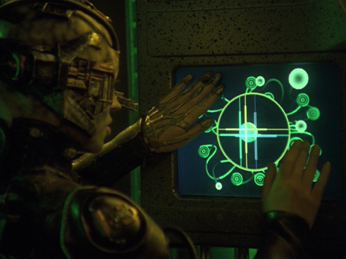 extant_StarTrek_VOY_7x11-Shattered_1603.jpg