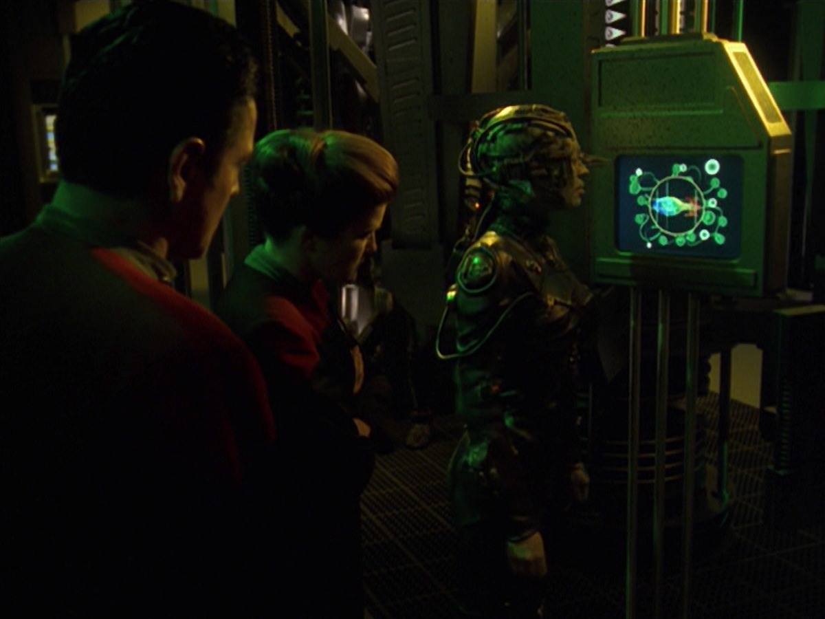 extant_StarTrek_VOY_7x11-Shattered_1610.jpg