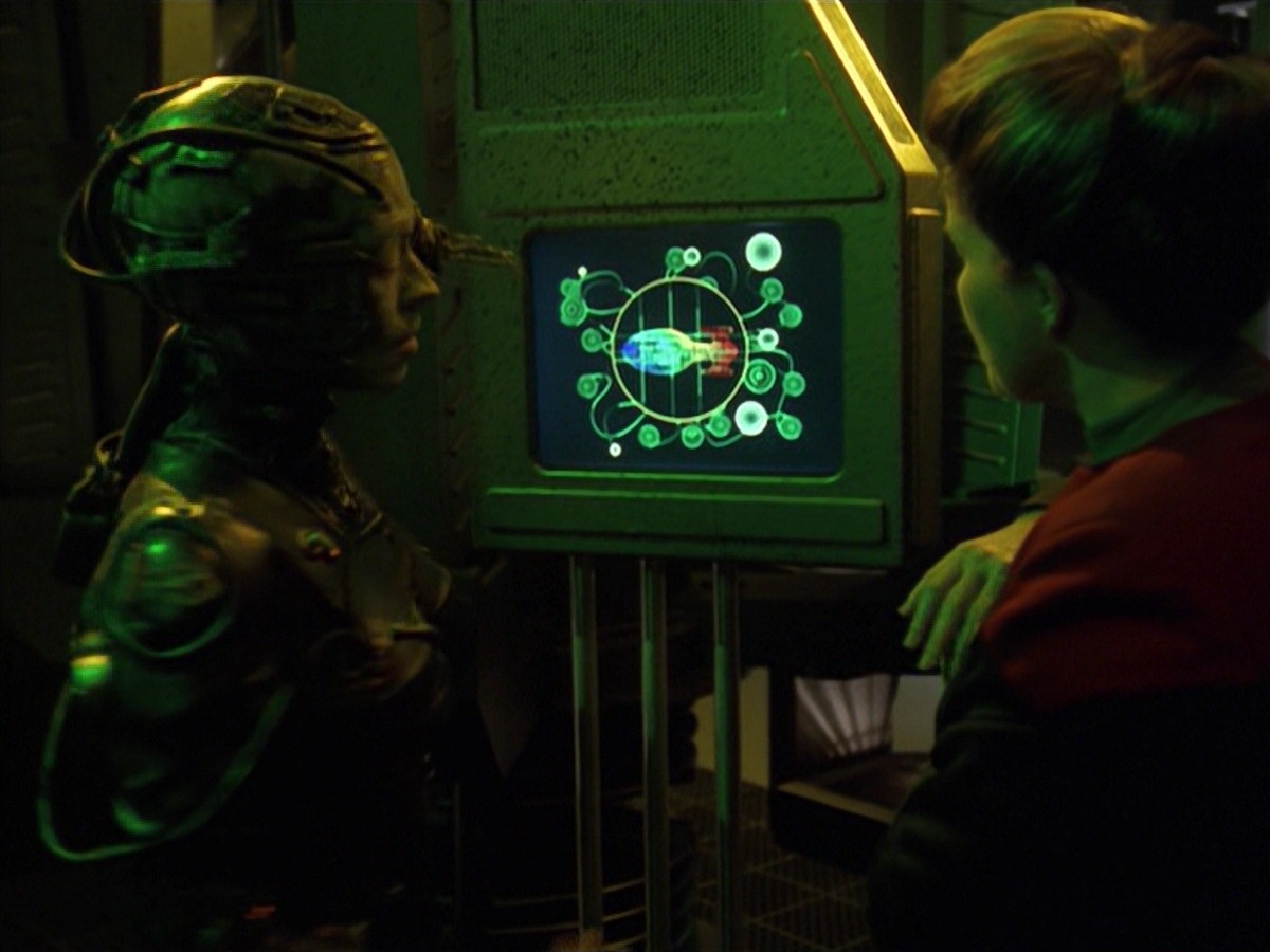 extant_StarTrek_VOY_7x11-Shattered_1617.jpg