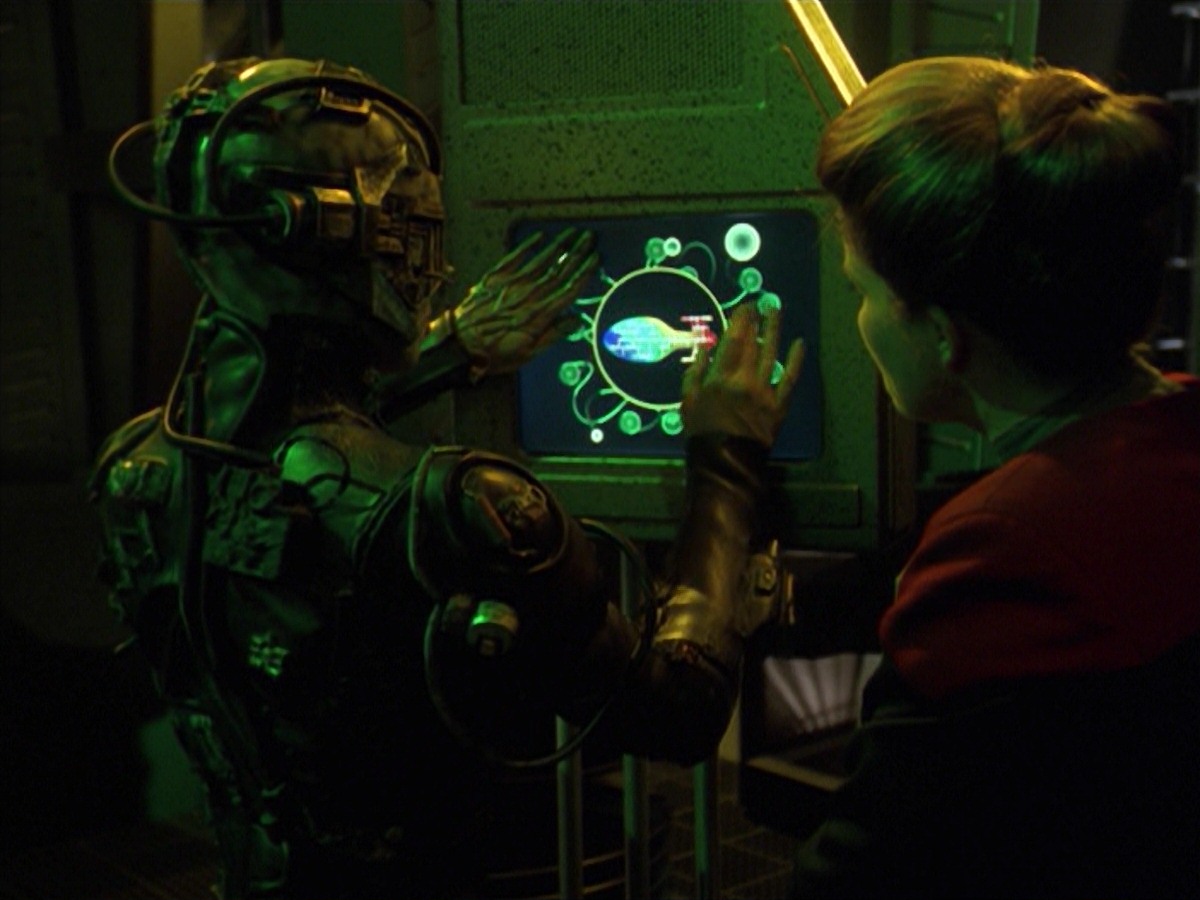 extant_StarTrek_VOY_7x11-Shattered_1620.jpg