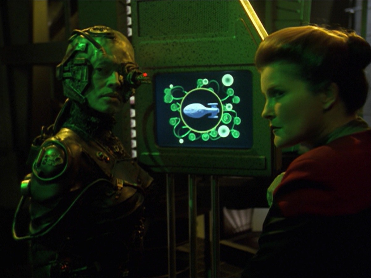 extant_StarTrek_VOY_7x11-Shattered_1643.jpg