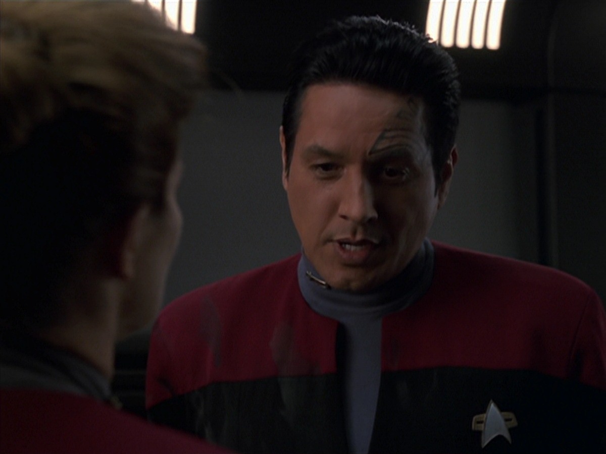 extant_StarTrek_VOY_7x11-Shattered_1755.jpg