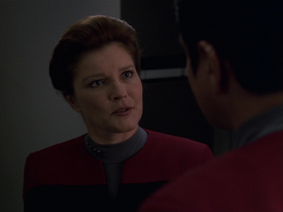 extant_StarTrek_VOY_7x11-Shattered_1764.jpg