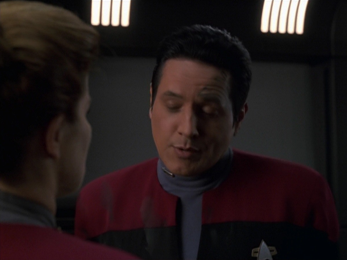 extant_StarTrek_VOY_7x11-Shattered_1770.jpg