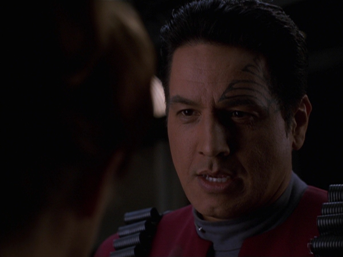 extant_StarTrek_VOY_7x11-Shattered_1993.jpg
