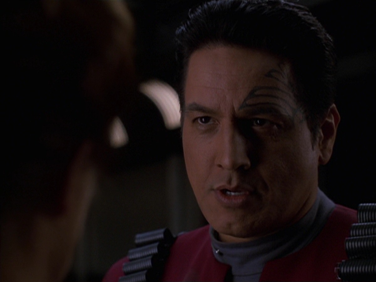 extant_StarTrek_VOY_7x11-Shattered_1994.jpg