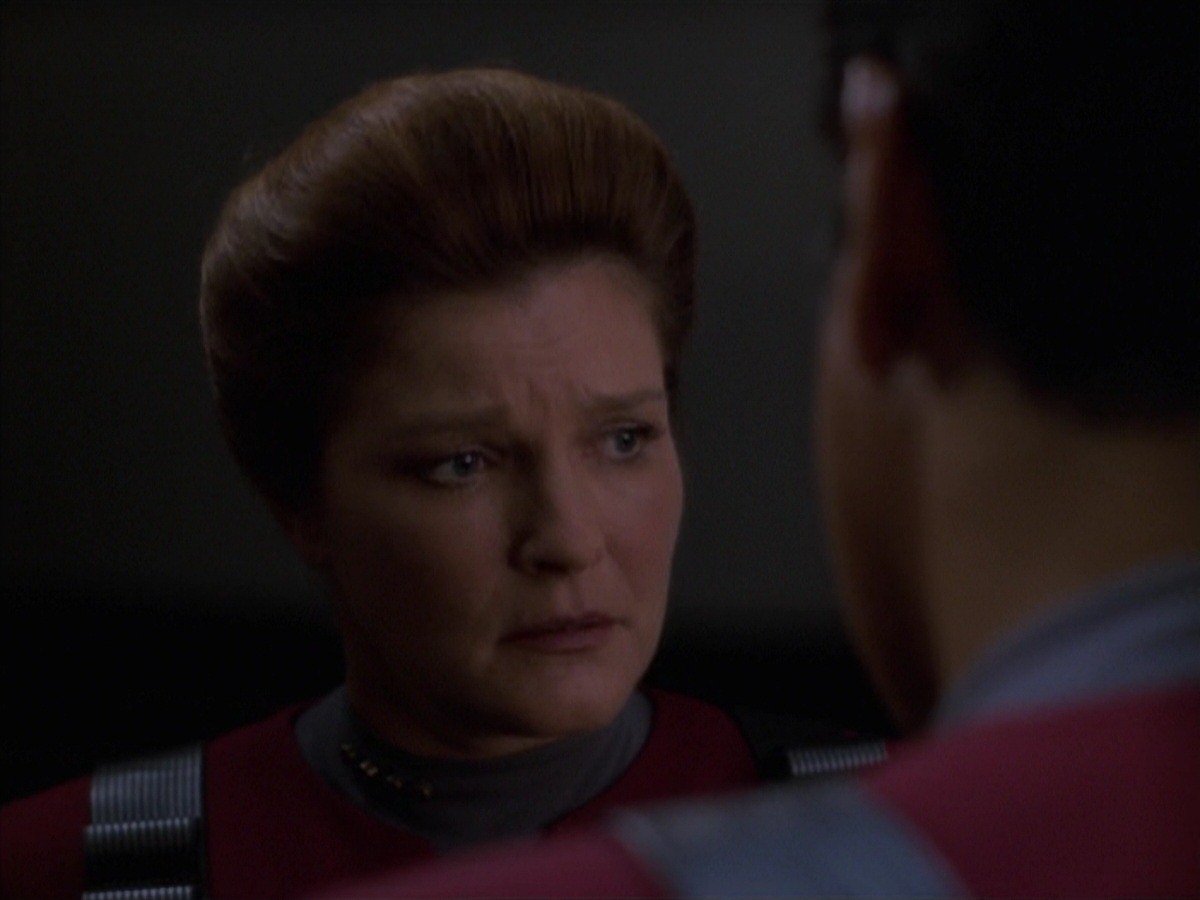 extant_StarTrek_VOY_7x11-Shattered_2006.jpg