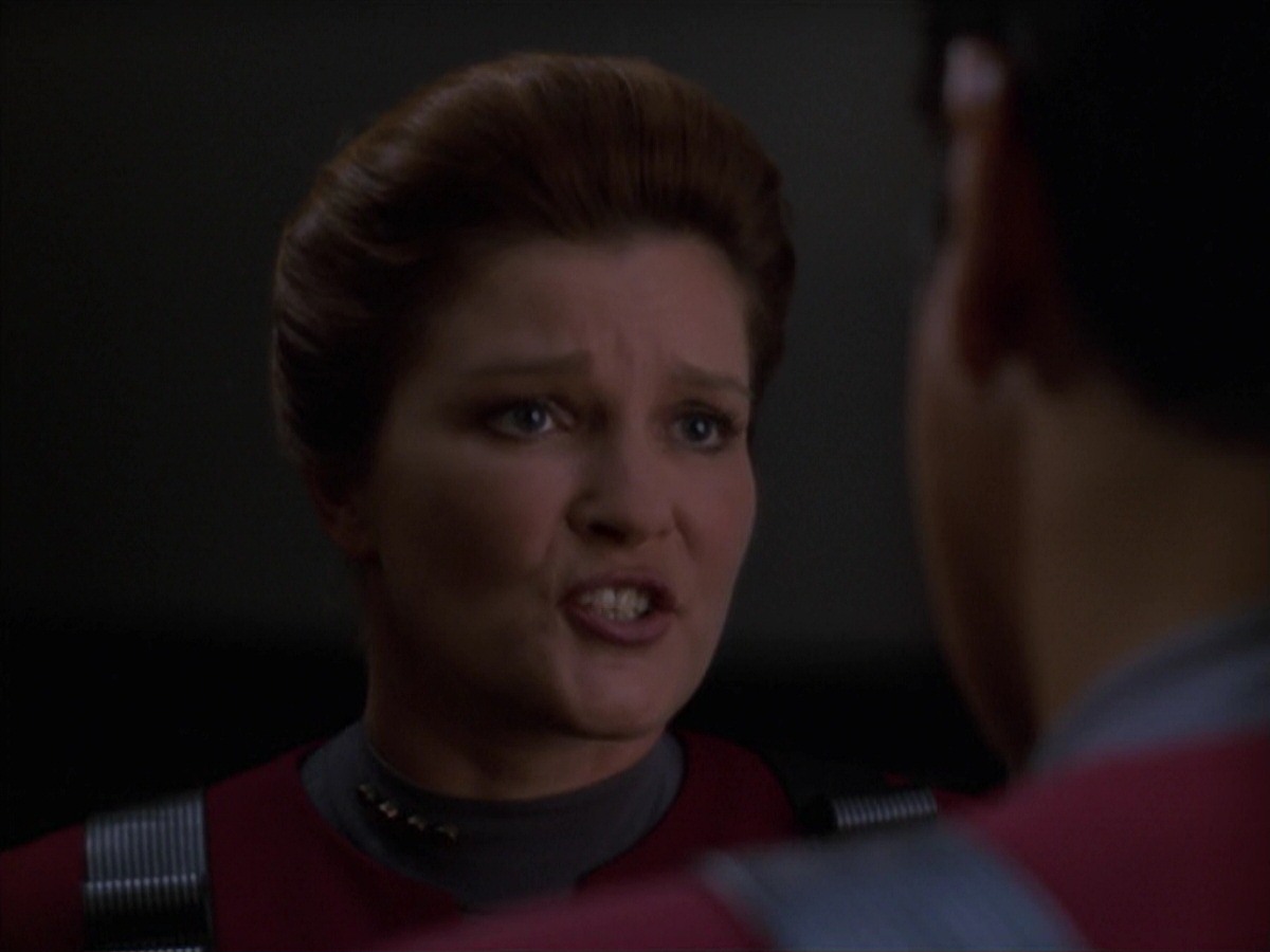 extant_StarTrek_VOY_7x11-Shattered_2008.jpg