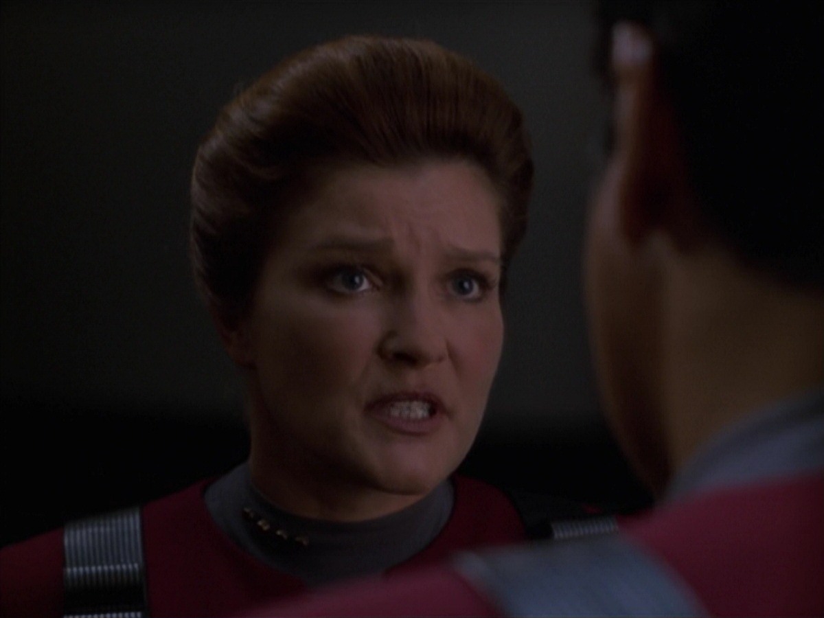 extant_StarTrek_VOY_7x11-Shattered_2009.jpg