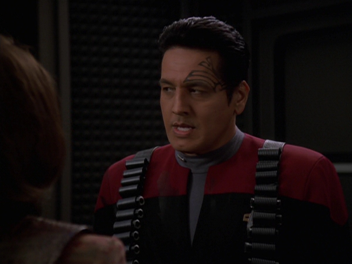 extant_StarTrek_VOY_7x11-Shattered_2424.jpg