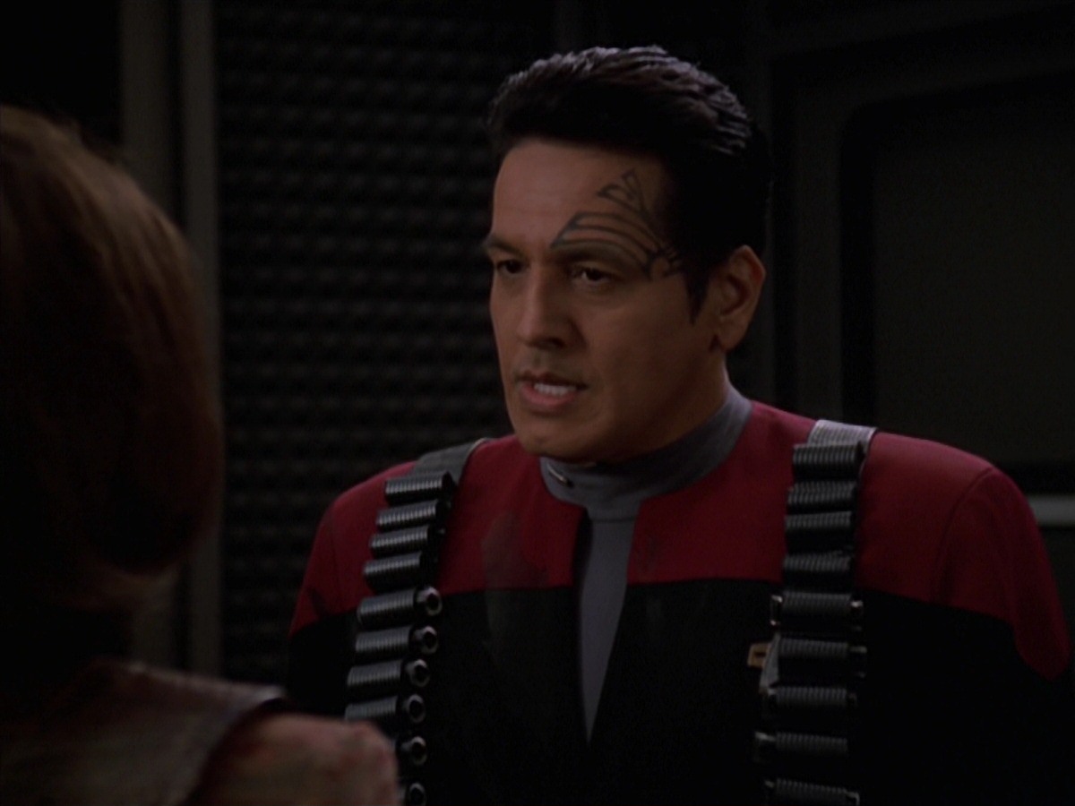 extant_StarTrek_VOY_7x11-Shattered_2425.jpg
