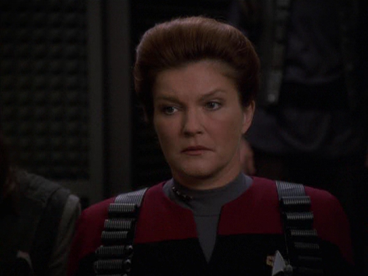 extant_StarTrek_VOY_7x11-Shattered_2433.jpg