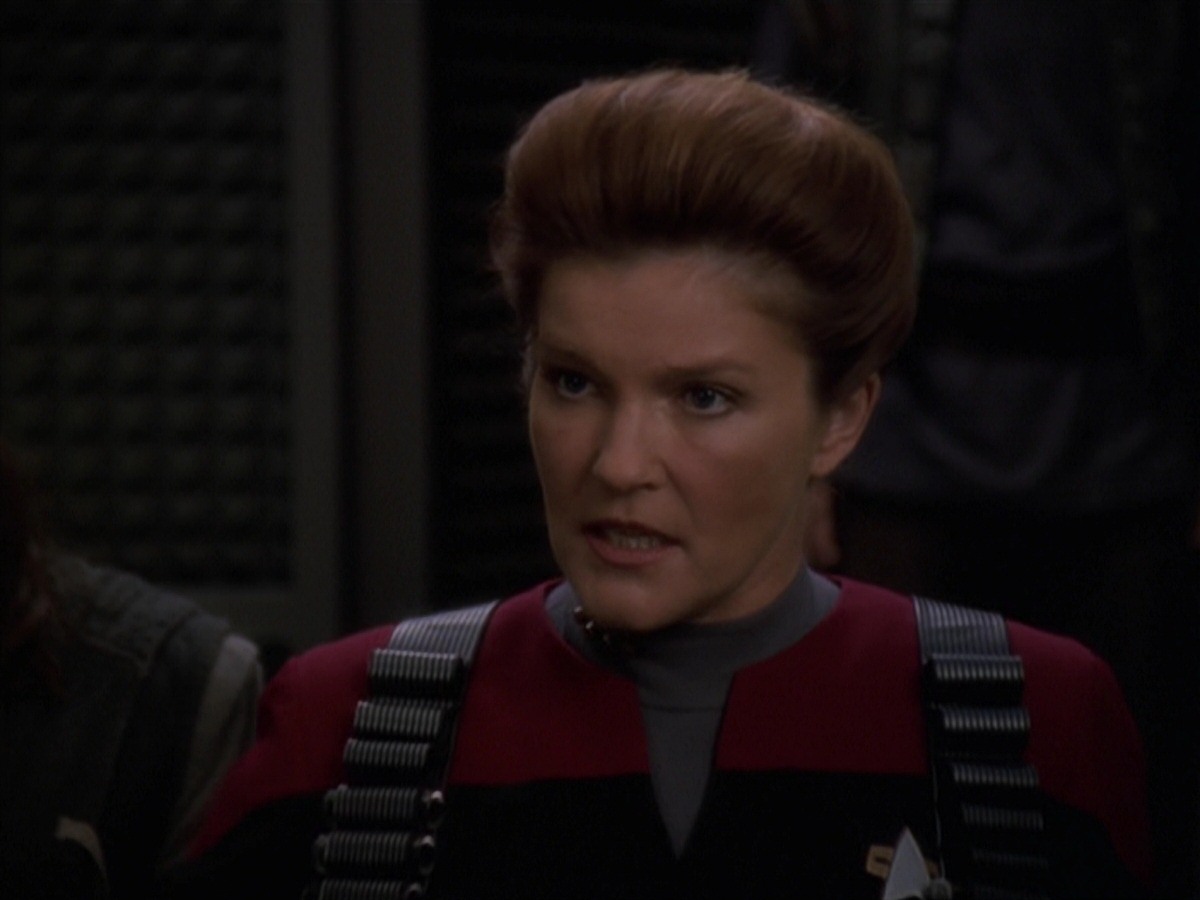 extant_StarTrek_VOY_7x11-Shattered_2437.jpg
