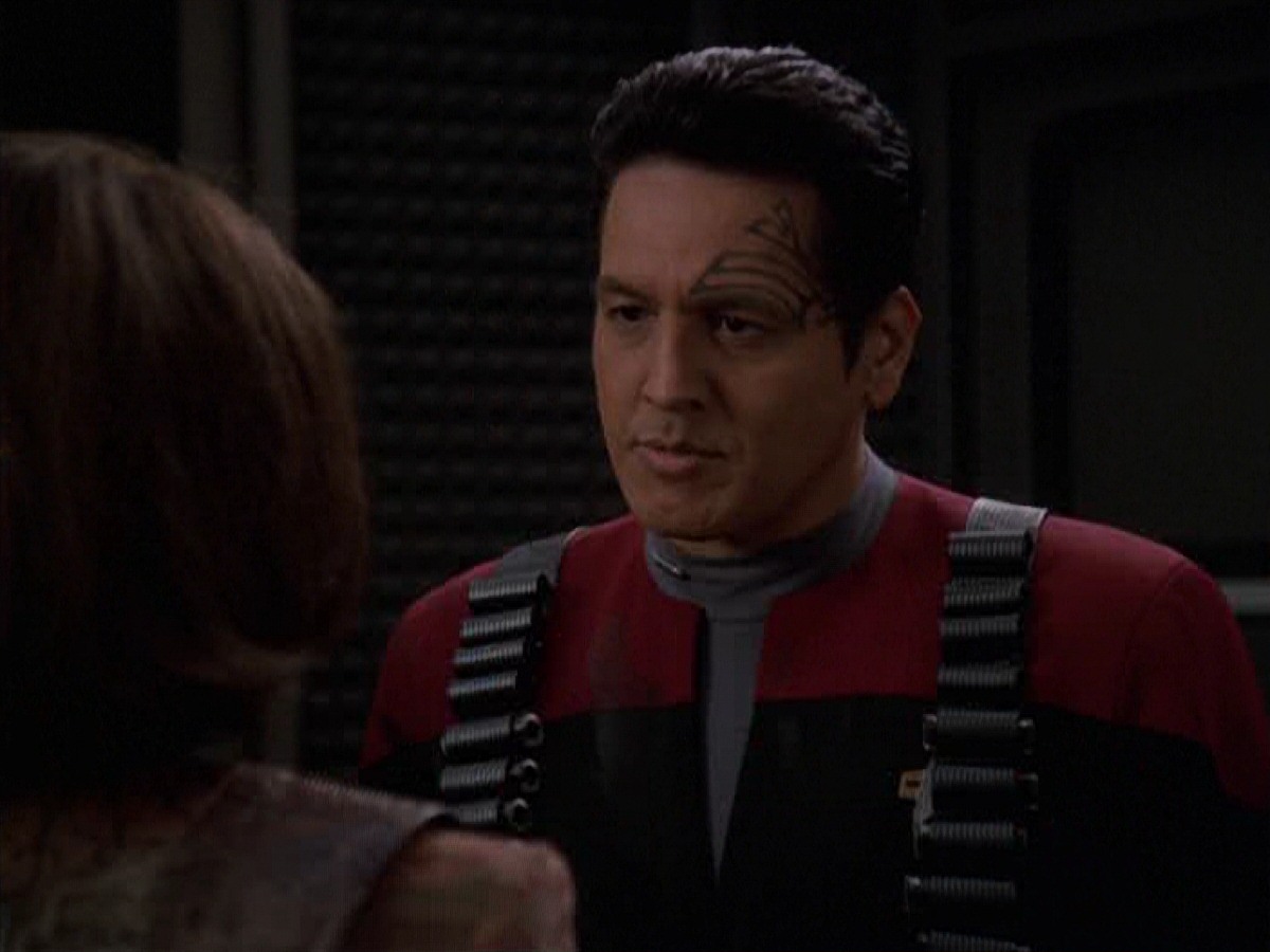 extant_StarTrek_VOY_7x11-Shattered_2460.jpg