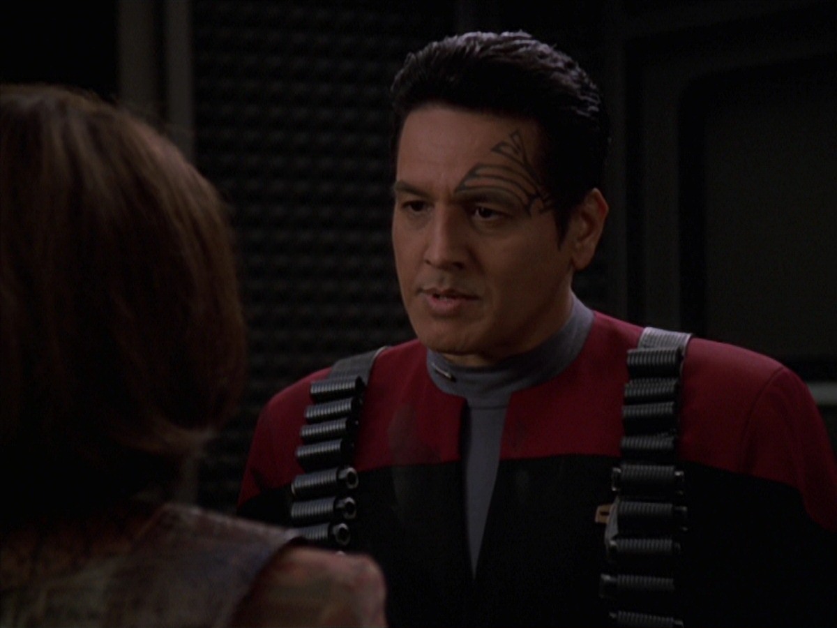 extant_StarTrek_VOY_7x11-Shattered_2462.jpg