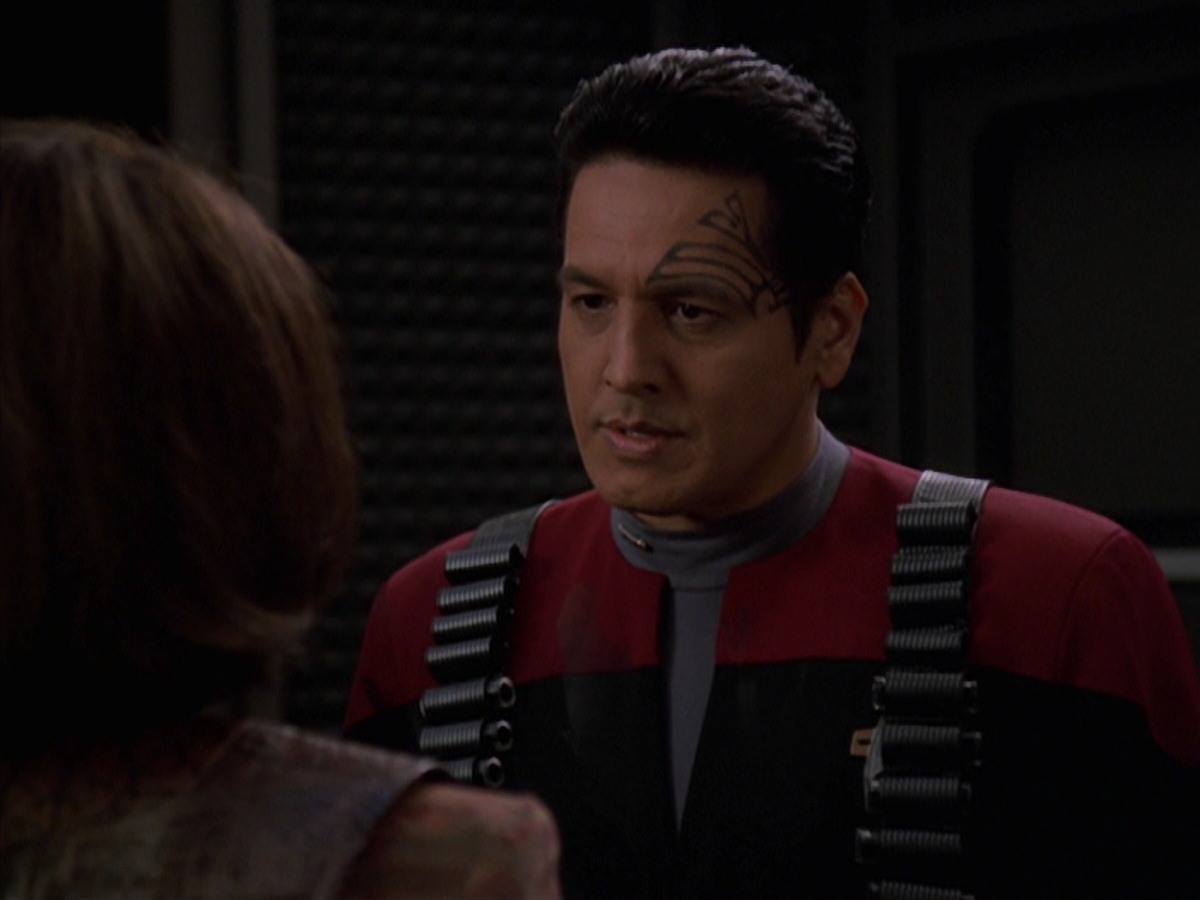 extant_StarTrek_VOY_7x11-Shattered_2464.jpg