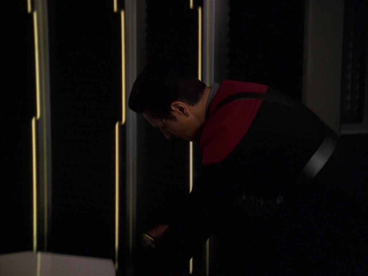 extant_StarTrek_VOY_7x11-Shattered_2473.jpg
