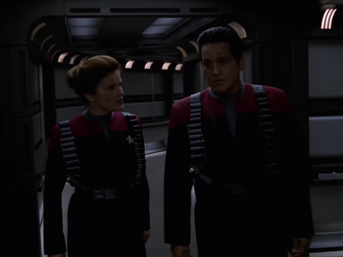 extant_StarTrek_VOY_7x11-Shattered_2502.jpg
