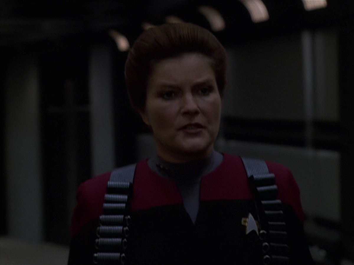 extant_StarTrek_VOY_7x11-Shattered_2524.jpg