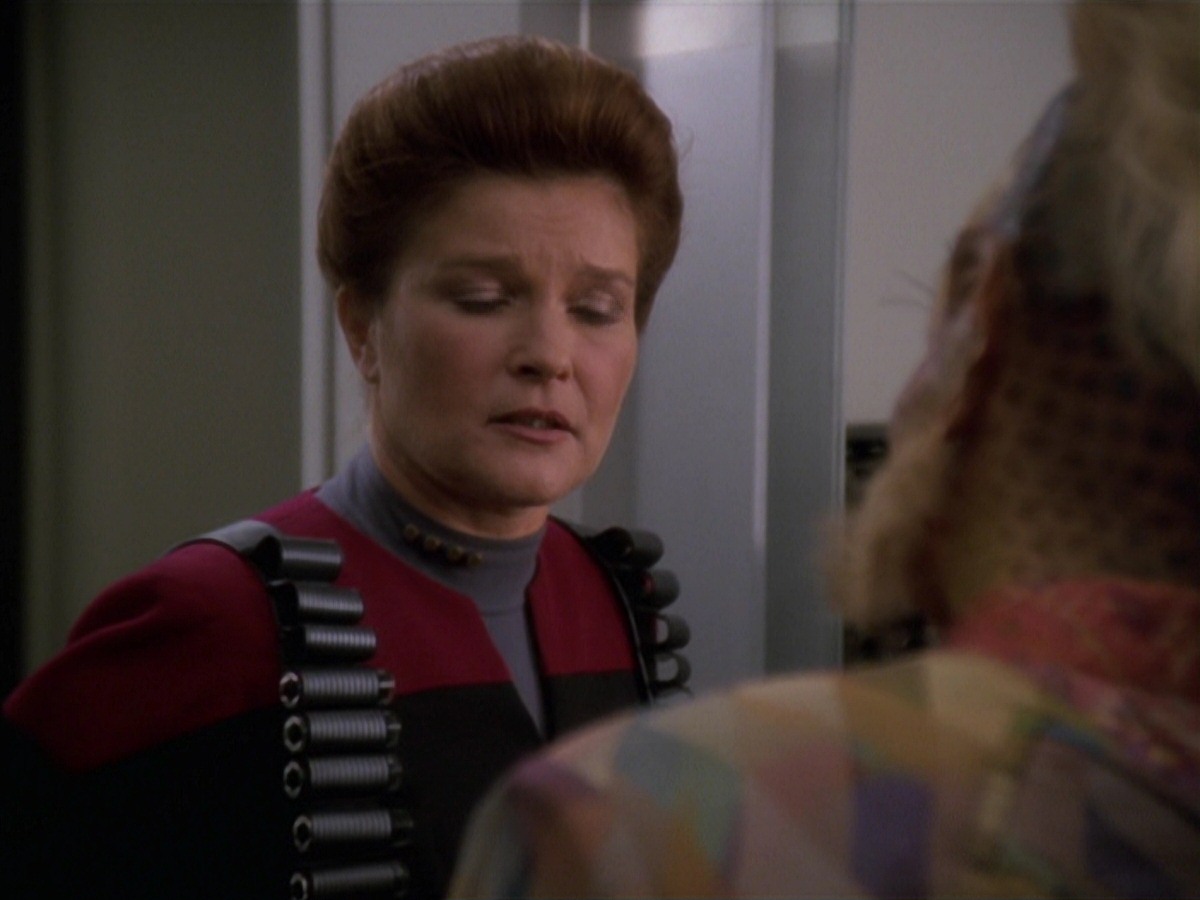 extant_StarTrek_VOY_7x11-Shattered_2619.jpg