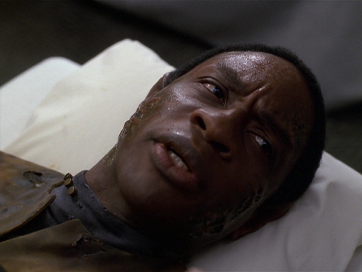 extant_StarTrek_VOY_7x11-Shattered_2671.jpg