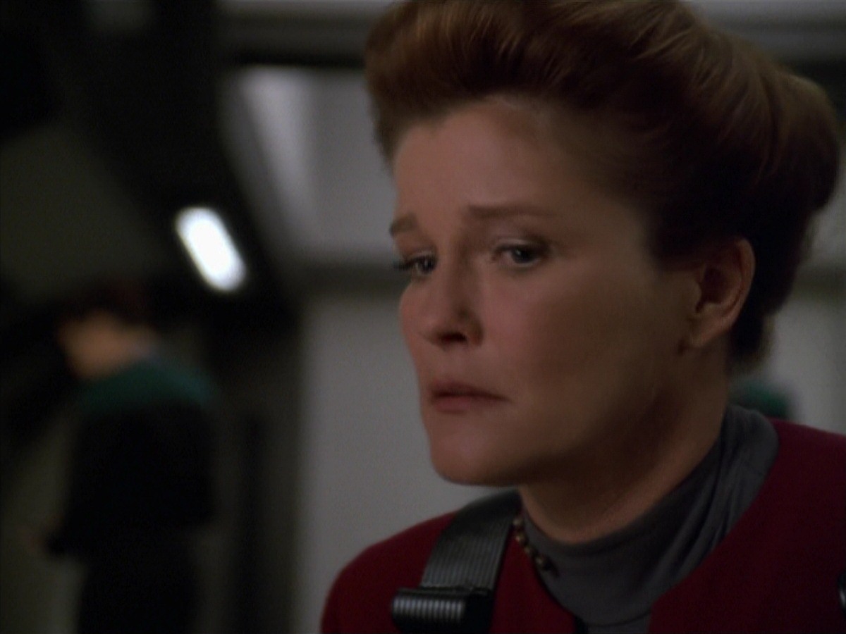 extant_StarTrek_VOY_7x11-Shattered_2729.jpg