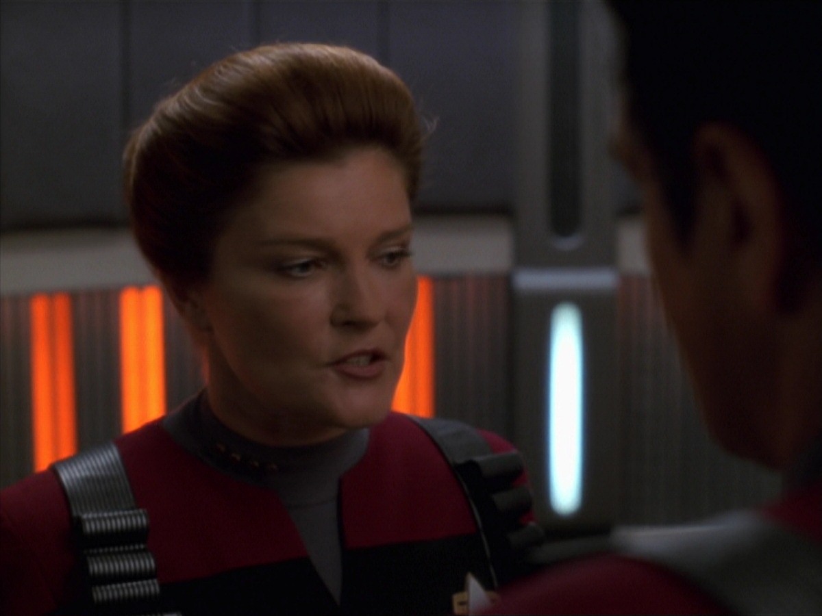 extant_StarTrek_VOY_7x11-Shattered_2766.jpg