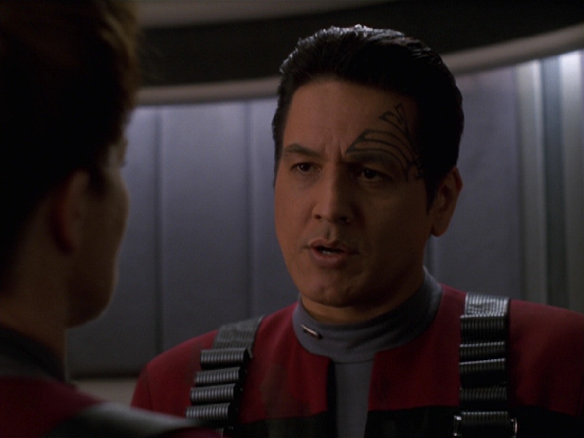 extant_StarTrek_VOY_7x11-Shattered_2790.jpg