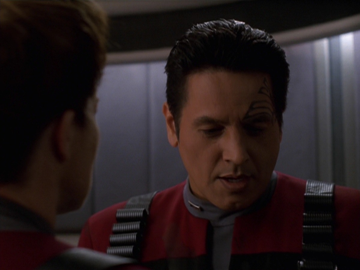 extant_StarTrek_VOY_7x11-Shattered_2819.jpg