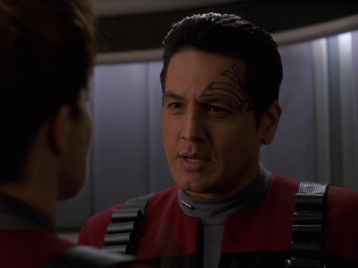 extant_StarTrek_VOY_7x11-Shattered_2822.jpg
