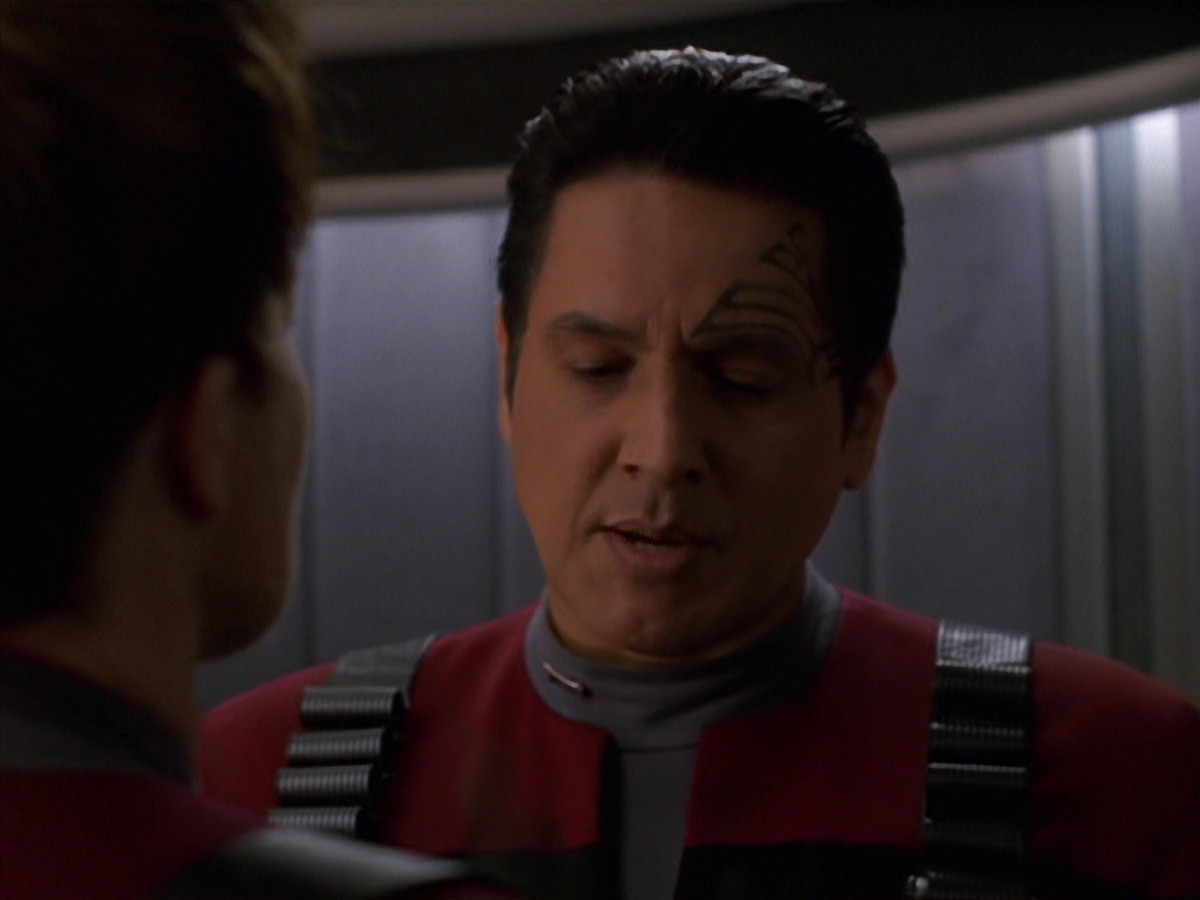 extant_StarTrek_VOY_7x11-Shattered_2823.jpg