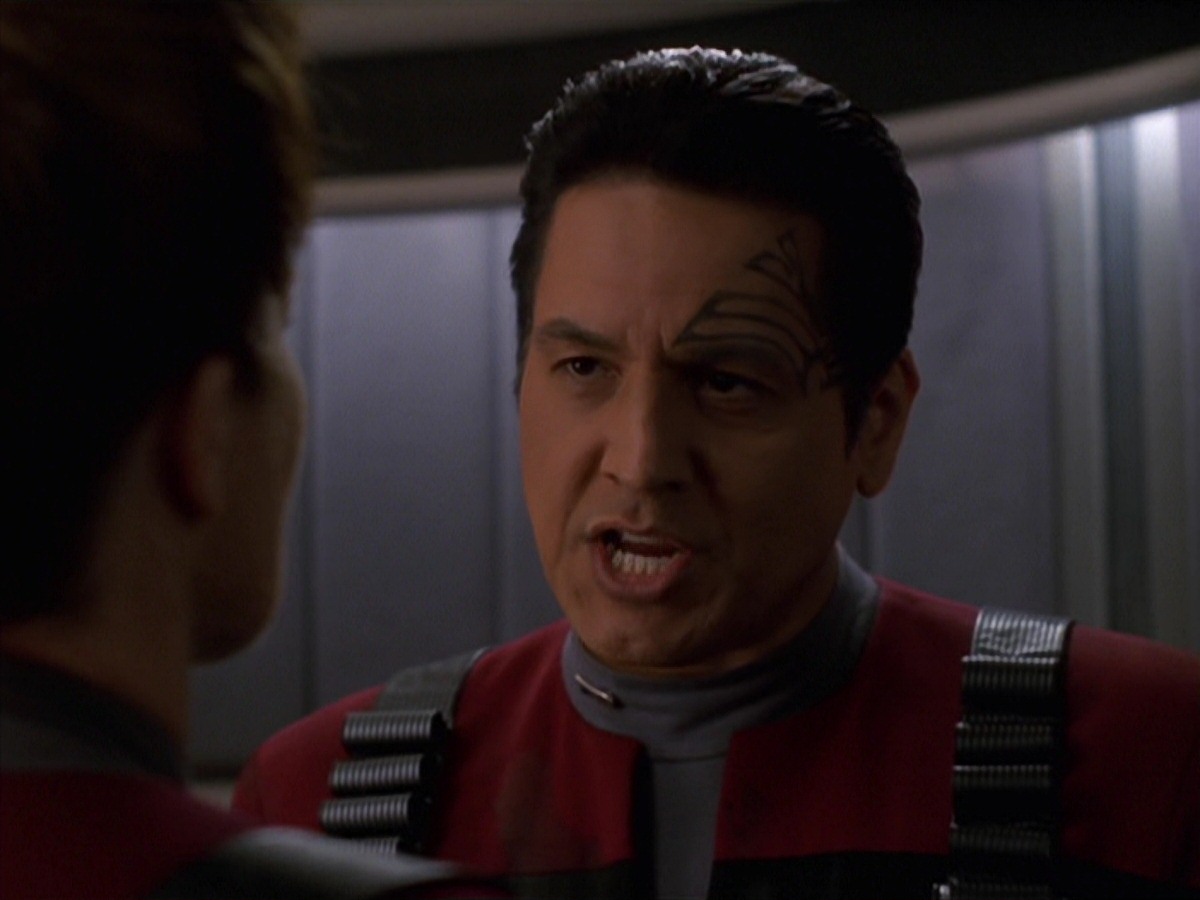 extant_StarTrek_VOY_7x11-Shattered_2825.jpg