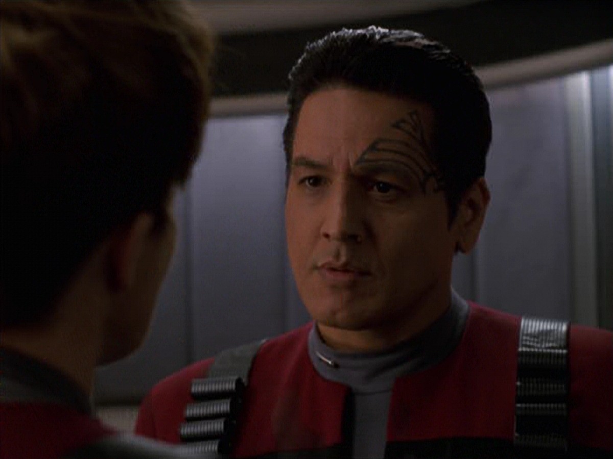 extant_StarTrek_VOY_7x11-Shattered_2830.jpg